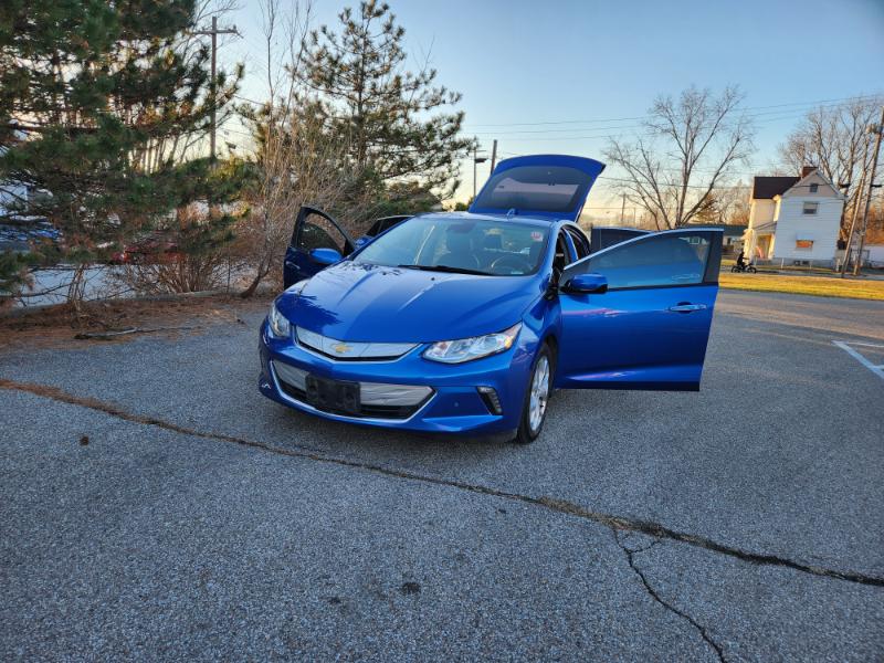 Chevrolet Volt Premier w/ Standard Emission Package 2018
