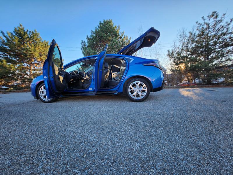 Chevrolet Volt Premier w/ Standard Emission Package 2018