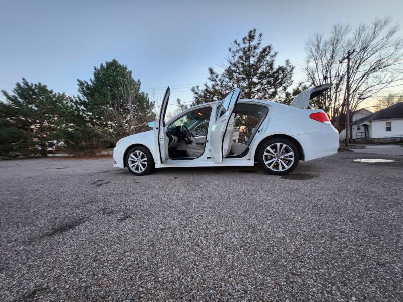 Subaru Legacy 2.5i Premium 2014
