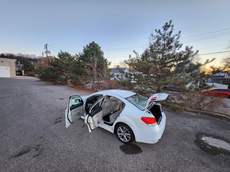 Subaru Legacy 2.5i Premium 2014