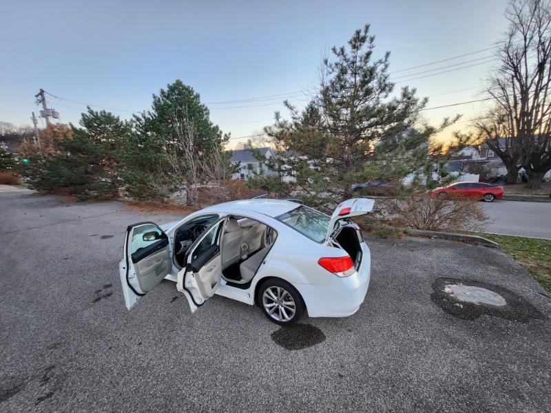 Subaru Legacy 2.5i Premium 2014