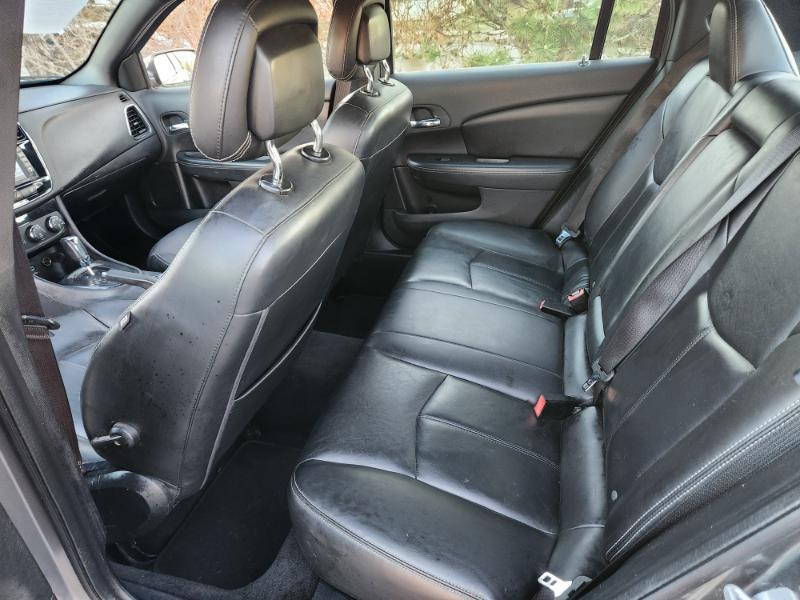 Chrysler 200 Limited 2012