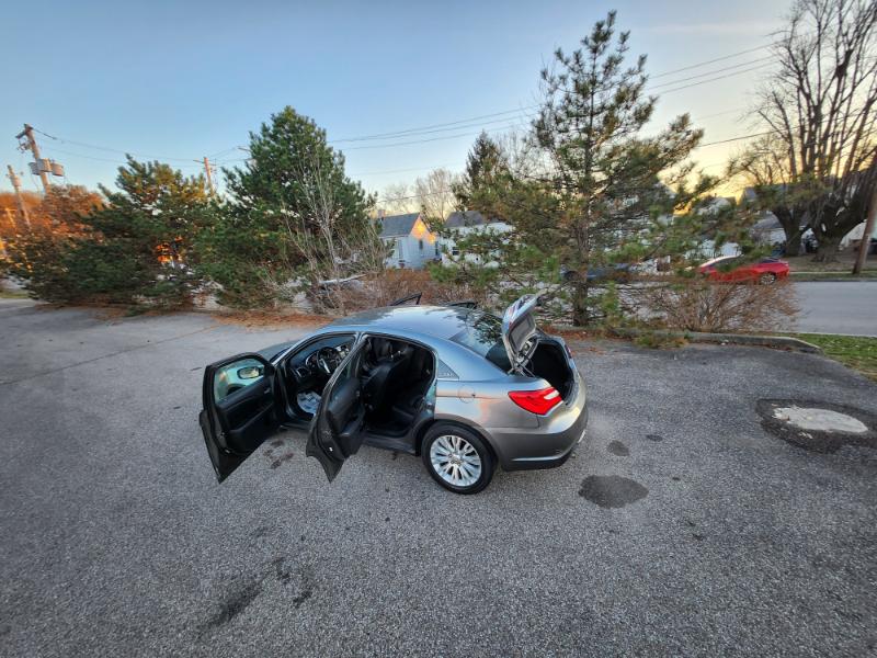 Chrysler 200 Limited 2012