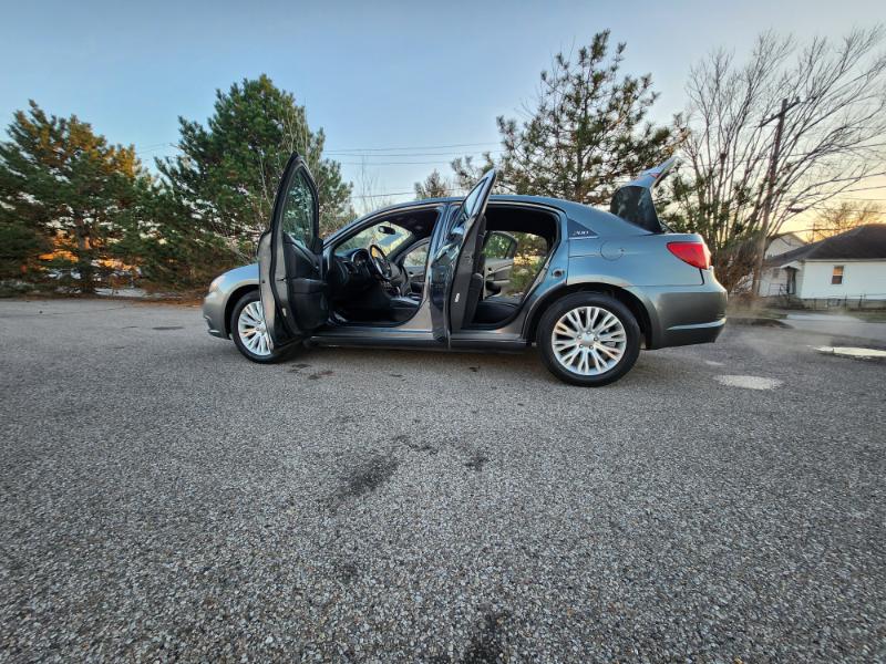 Chrysler 200 Limited 2012