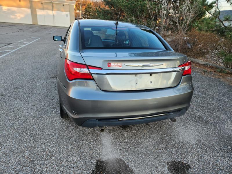 Chrysler 200 Limited 2012