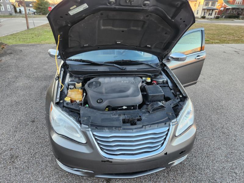 Chrysler 200 Limited 2012