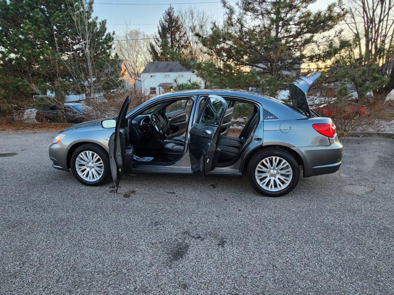 Chrysler 200 Limited 2012