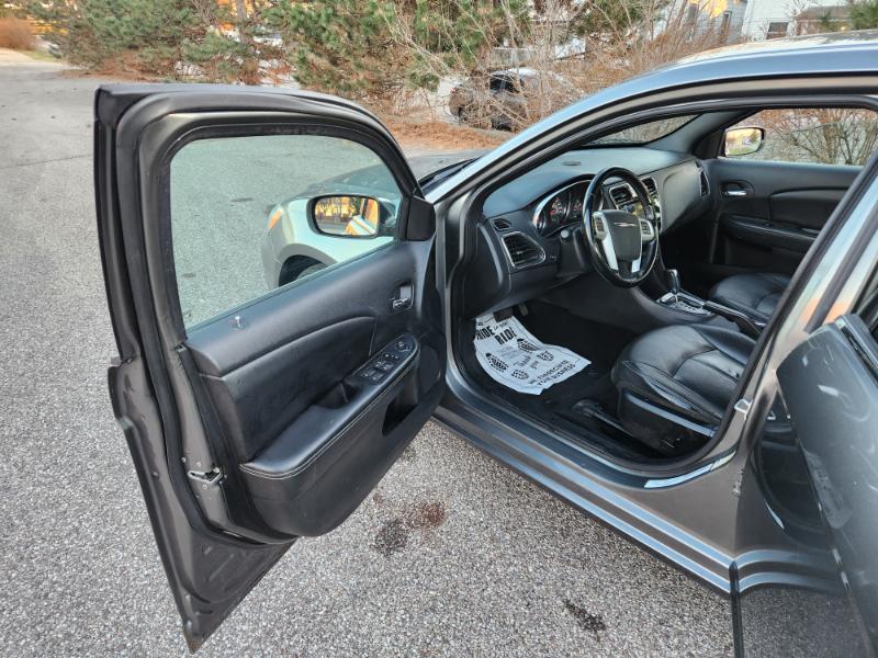 Chrysler 200 Limited 2012