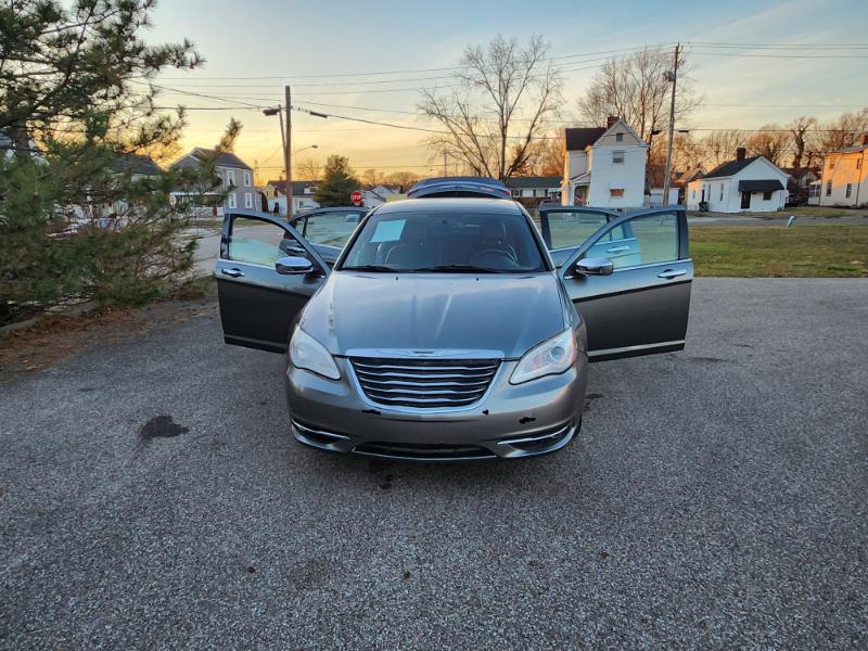 Chrysler 200 Limited 2012