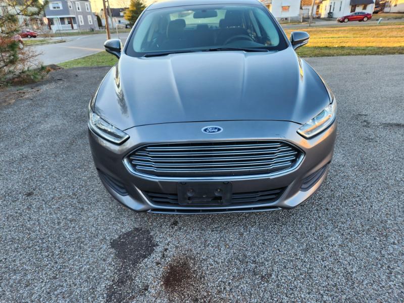 Ford Fusion Hybrid SE 2014