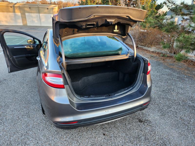 Ford Fusion Hybrid SE 2014