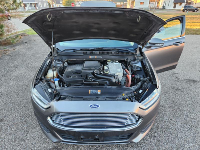 Ford Fusion Hybrid SE 2014