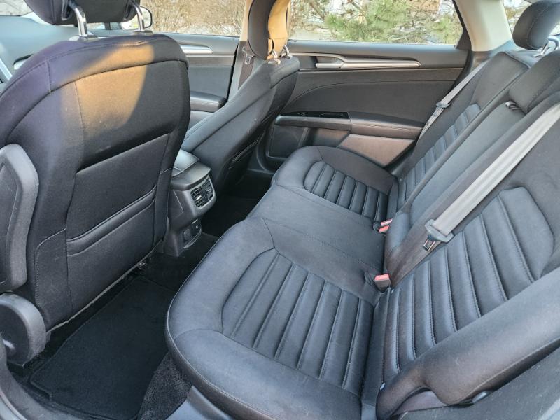 Ford Fusion Hybrid SE 2014