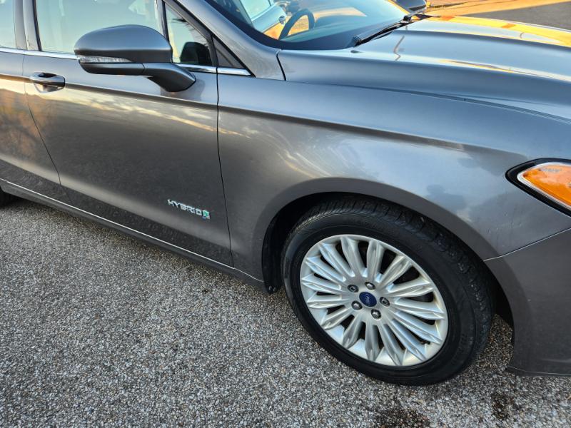 Ford Fusion Hybrid SE 2014
