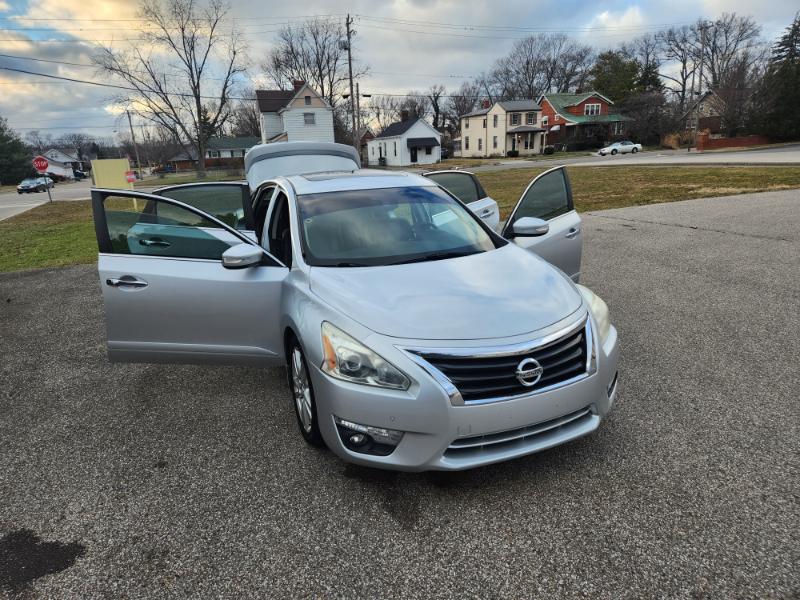 Nissan Altima 3.5 SV 2015