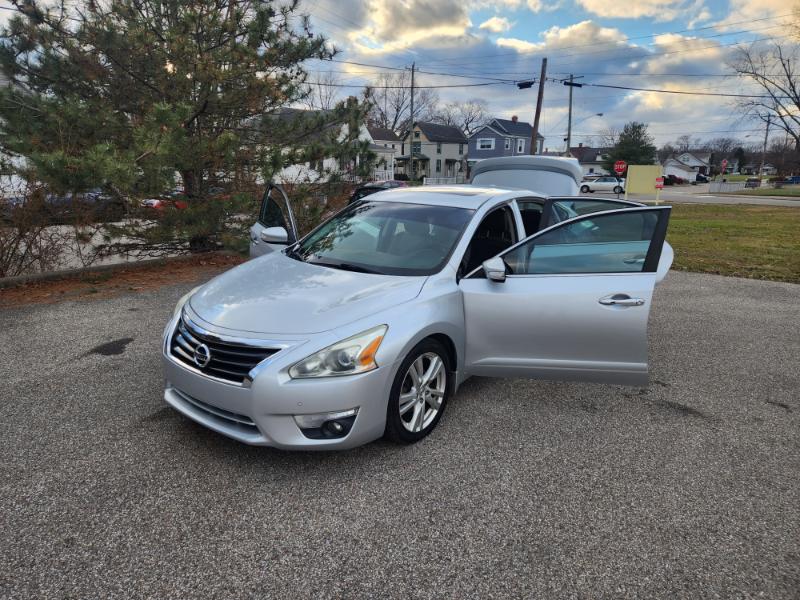 Nissan Altima 3.5 SV 2015
