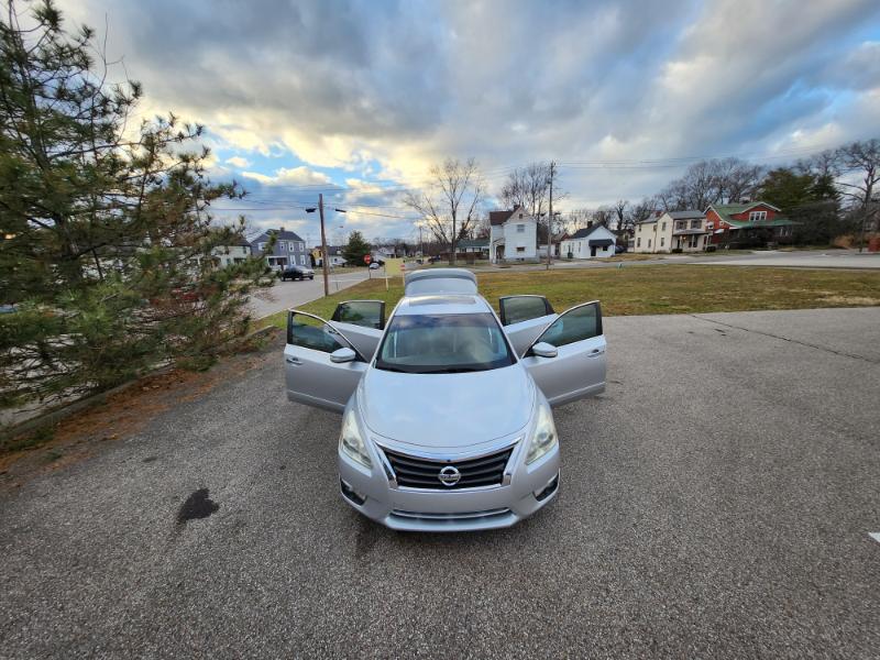 Nissan Altima 3.5 SV 2015