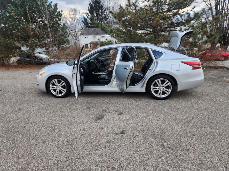 Nissan Altima 3.5 SV 2015