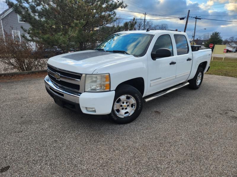 Chevrolet Silverado 1500 LT Crew Cab 4WD 2011