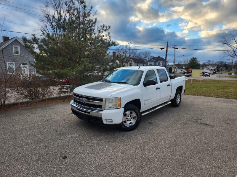 Chevrolet Silverado 1500 LT Crew Cab 4WD 2011