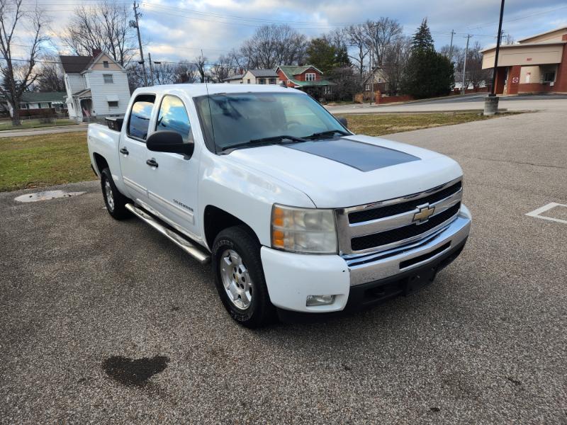 Chevrolet Silverado 1500 LT Crew Cab 4WD 2011