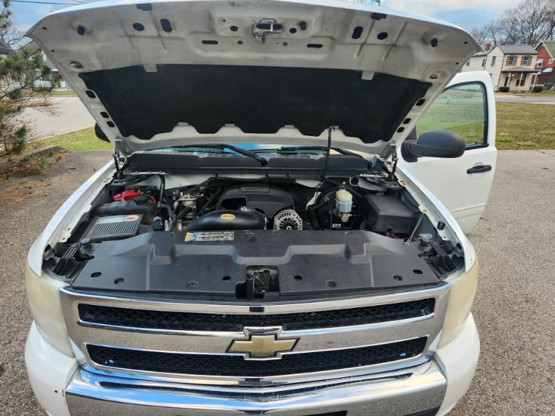 Chevrolet Silverado 1500 LT Crew Cab 4WD 2011