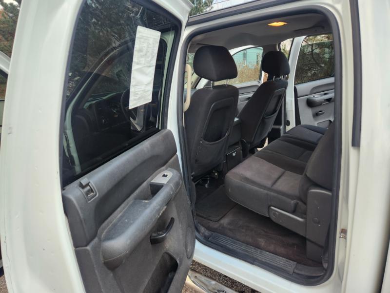 Chevrolet Silverado 1500 LT Crew Cab 4WD 2011