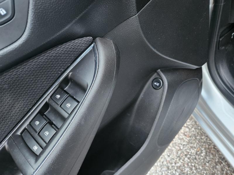 Chevrolet Cruze LS 6M 2018