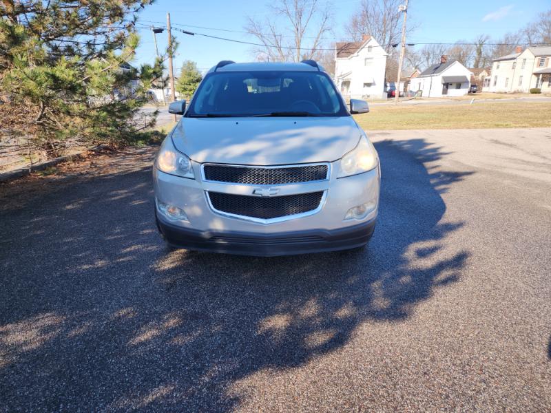 Chevrolet Traverse 2LT AWD 2011