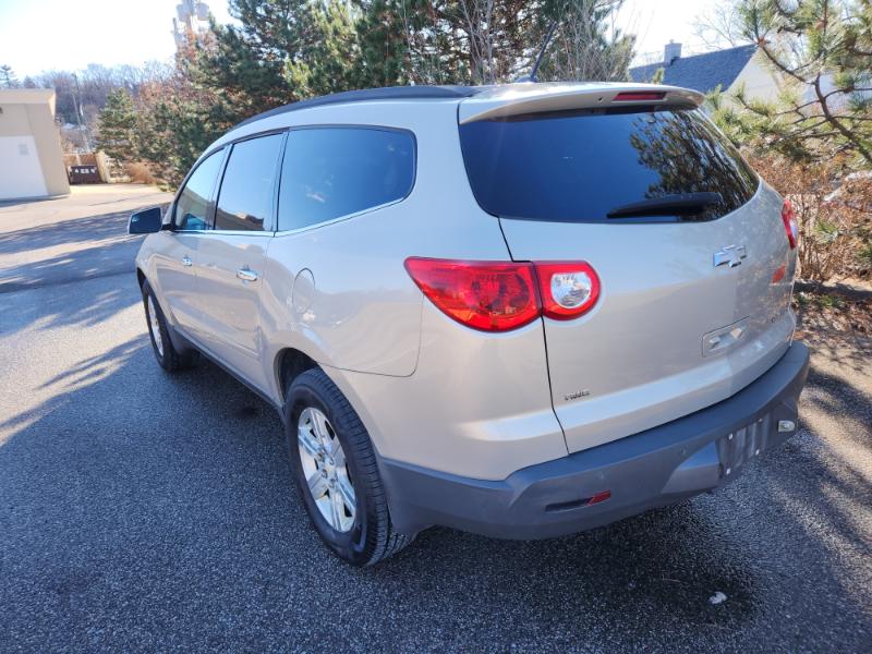 Chevrolet Traverse 2LT AWD 2011