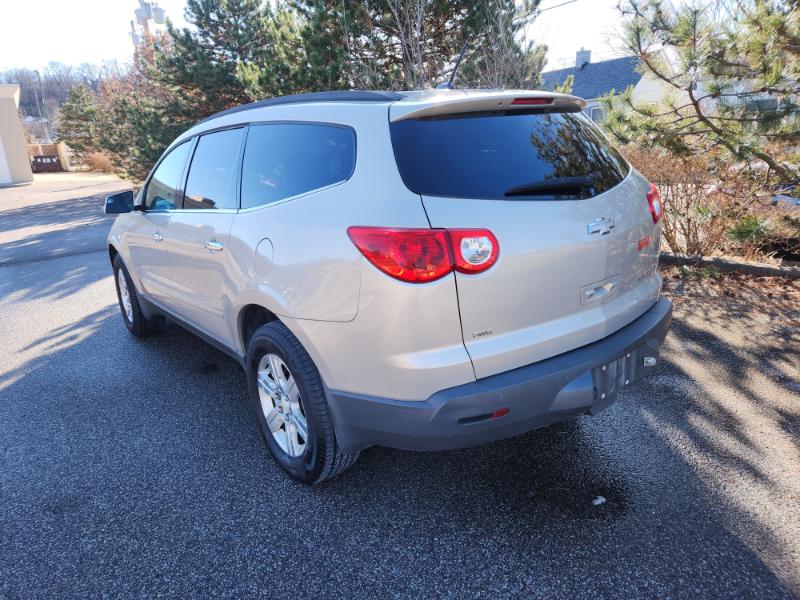 Chevrolet Traverse 2LT AWD 2011
