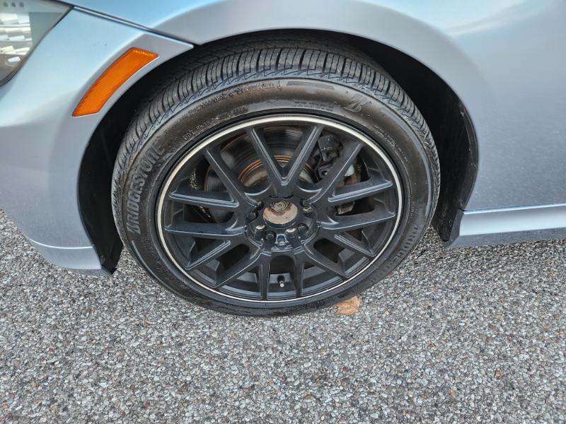 BMW 3-Series 328i xDrive 2011