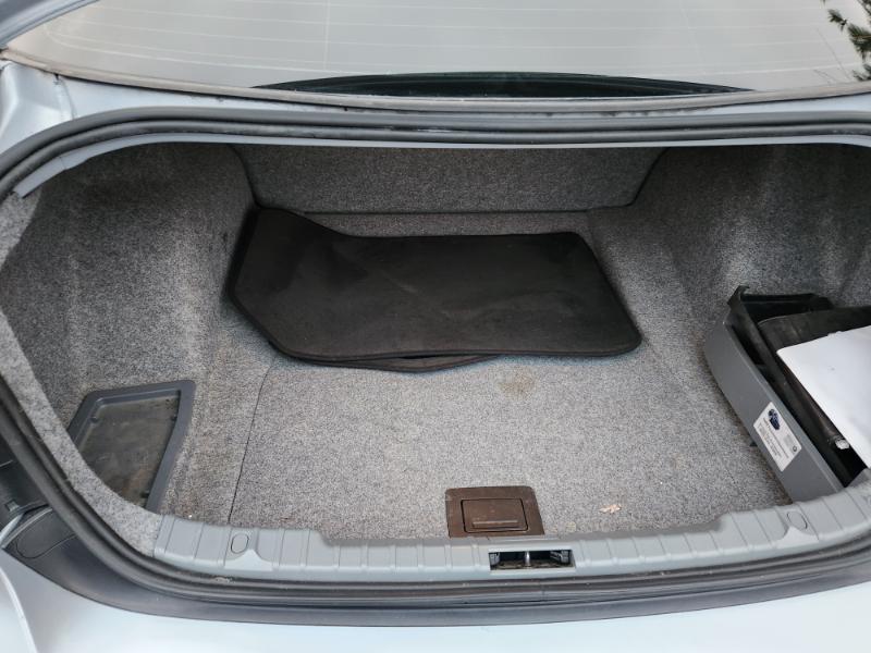 BMW 3-Series 328i xDrive 2011