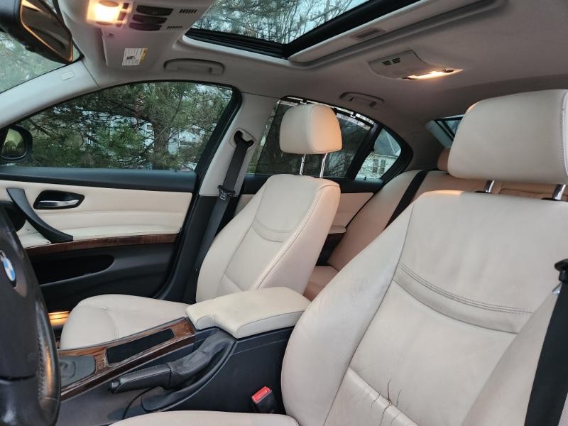 BMW 3-Series 328i xDrive 2011