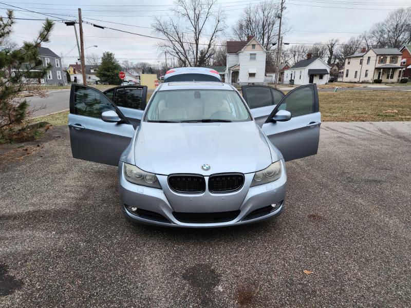 BMW 3-Series 328i xDrive 2011