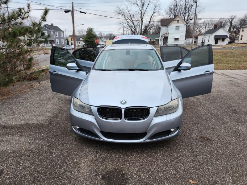 BMW 3-Series 328i xDrive 2011