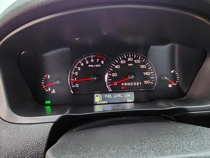 Cadillac DTS Luxury 2011