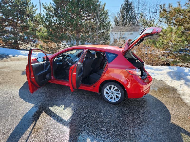 Mazda MAZDA3 i Touring AT 5-Door 2013