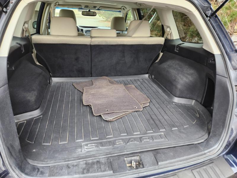 Subaru Outback 2.5i Premium 2012