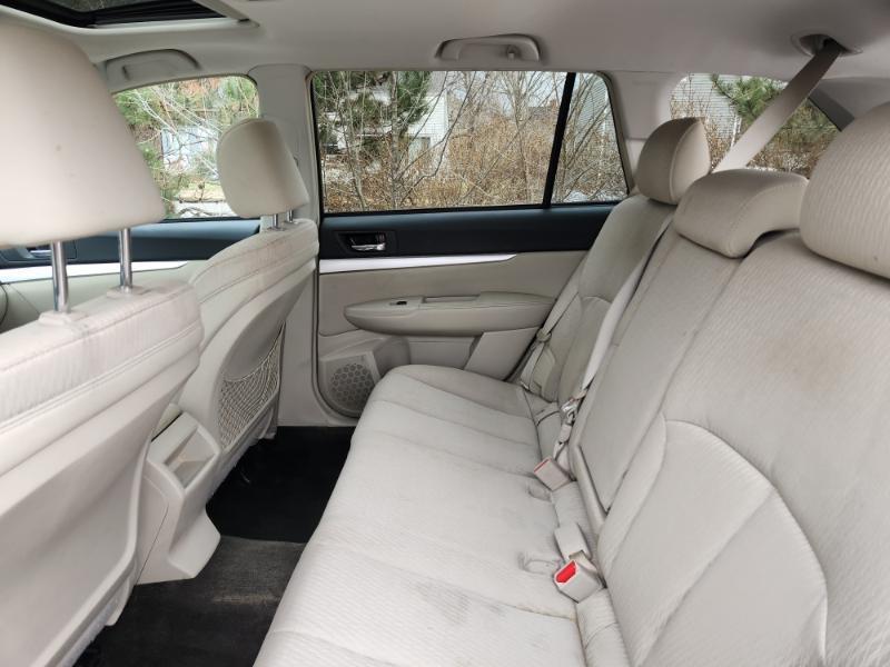 Subaru Outback 2.5i Premium 2012