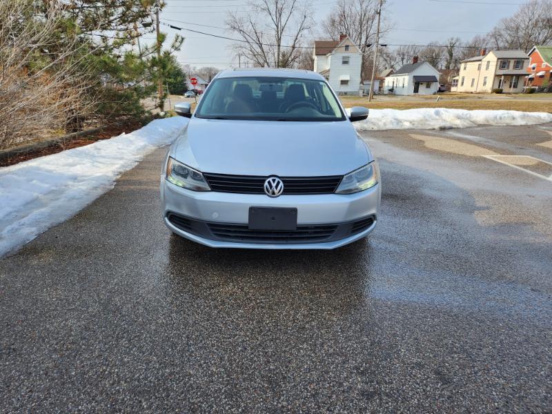 Volkswagen Jetta SE 2012