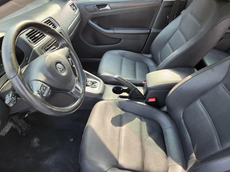 Volkswagen Jetta SE 2012