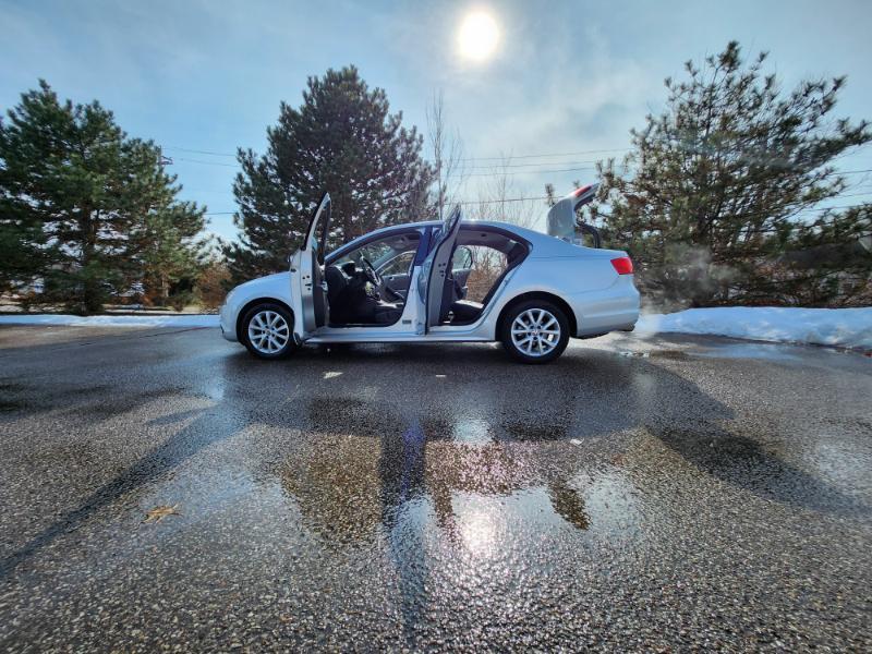 Volkswagen Jetta SE 2012