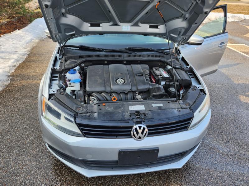 Volkswagen Jetta SE 2012