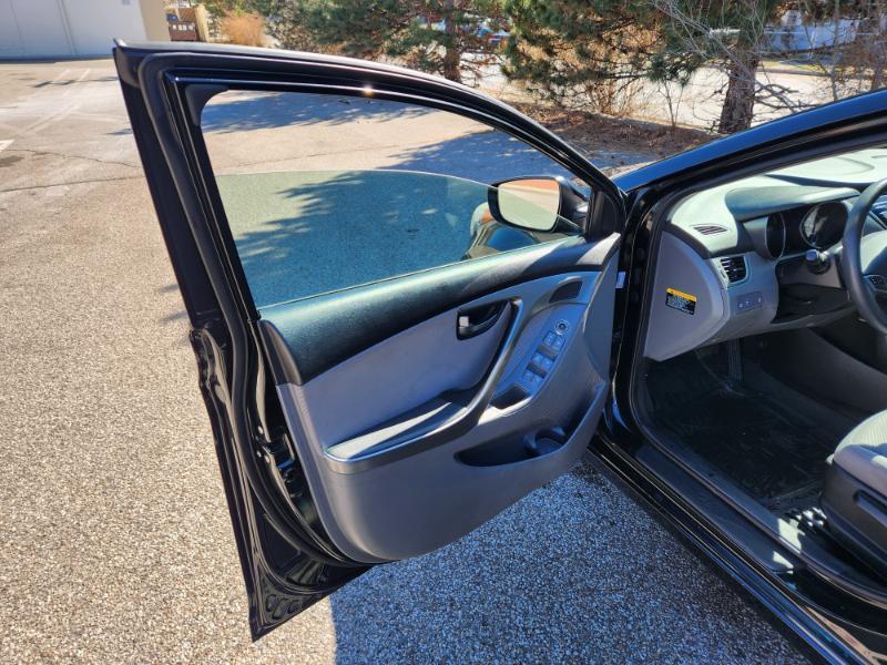 Hyundai Elantra Limited 2013