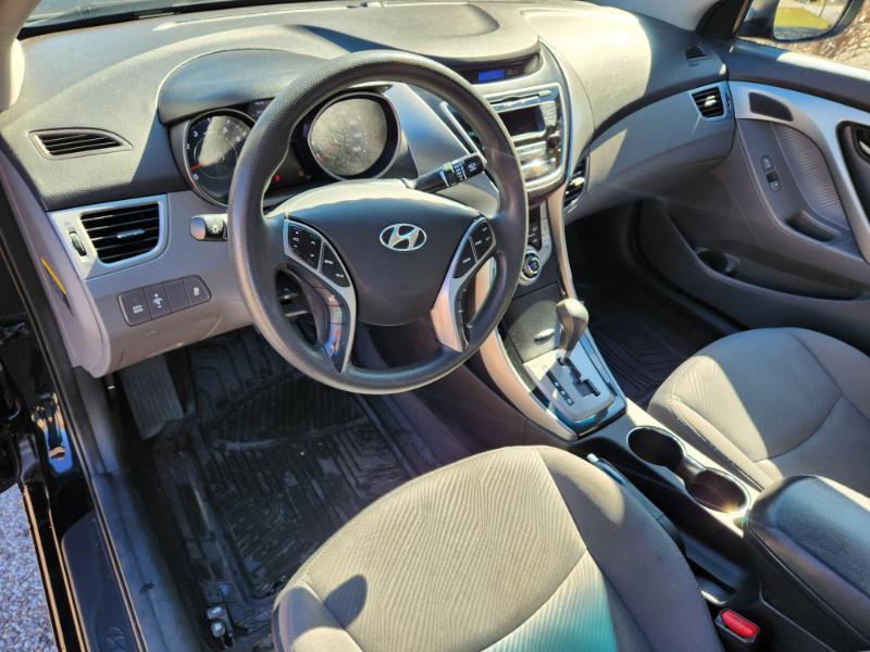 Hyundai Elantra Limited 2013