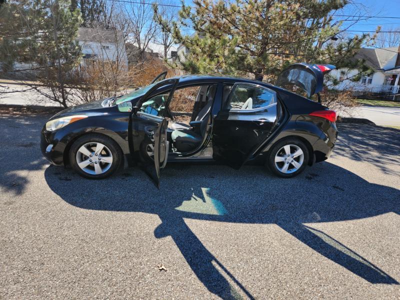Hyundai Elantra Limited 2013