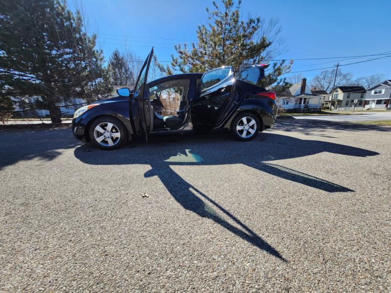 Hyundai Elantra Limited 2013