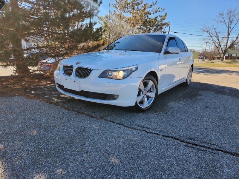 BMW 5-Series 528xi 2008