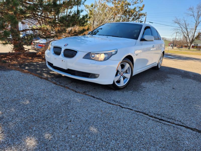 BMW 5-Series 528xi 2008